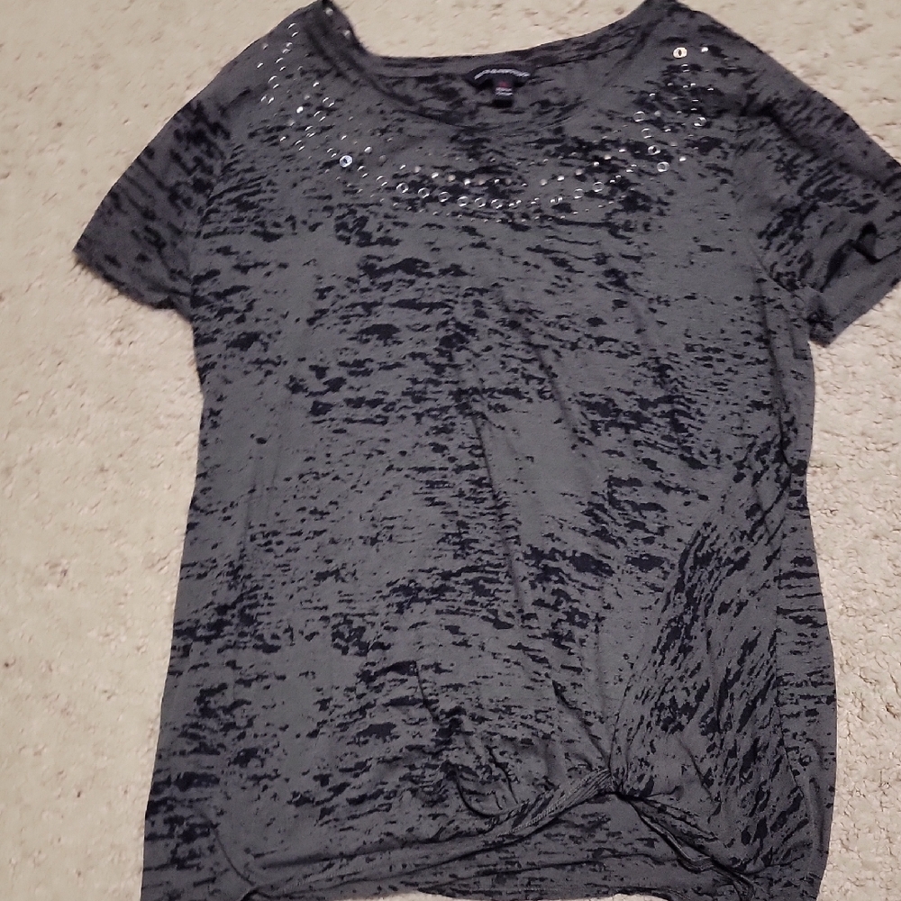 Rock & Republic Gray Graphic Short Sleeve T-Shirt